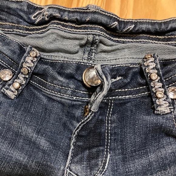 Grace in LA Rhinestone RN128119 Capri - Picture 4 of 16